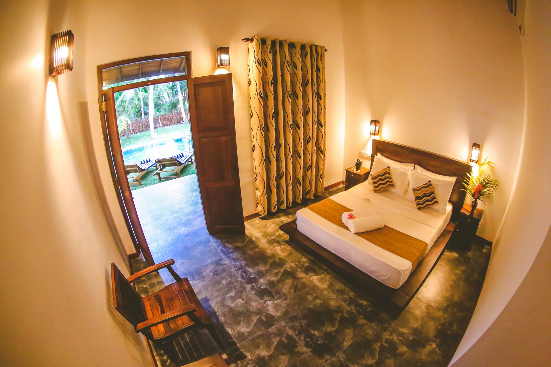 Villa Hiriketiya exterior view – white-washed villa with terracotta roof, Sri Lanka